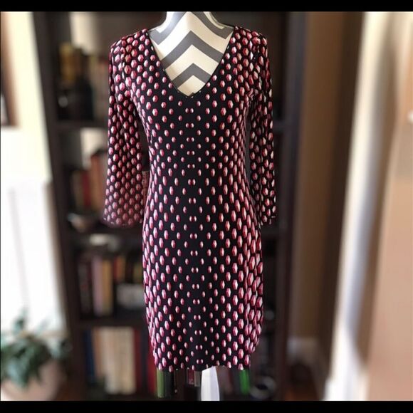 WHBM XS Split Sleeve Shift V-Neck Dress NWOT - Picture 2 of 9